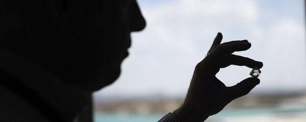 戴比尔斯将启动人造钻石饰品的销售 戴比尔斯将启动人造钻石饰品的销售 - 俄罗斯卫星通讯社