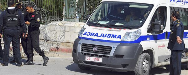 突尼斯救護車 - 俄羅斯衛星通訊社