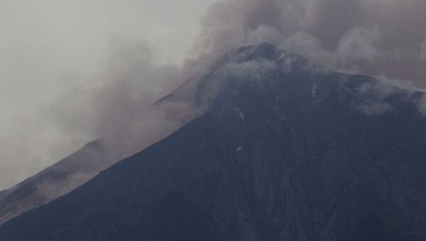 危地马拉富埃戈火山喷发开始趋于平静 - 俄罗斯卫星通讯社