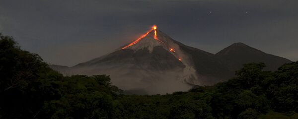 危地馬拉因富埃戈火山活動加劇開始疏散居民 - 俄羅斯衛星通訊社
