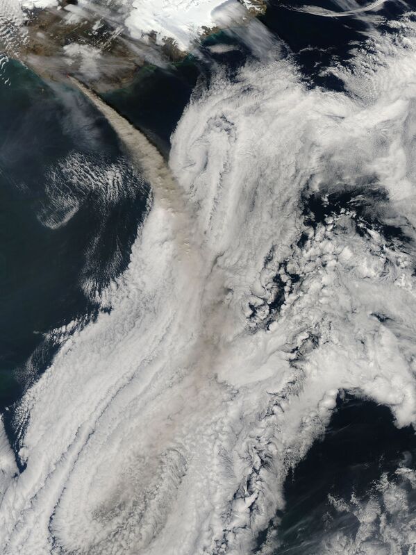 Снимок извержения вулкана Эйяфьядлайекюдль в Исландии - 俄羅斯衛星通訊社