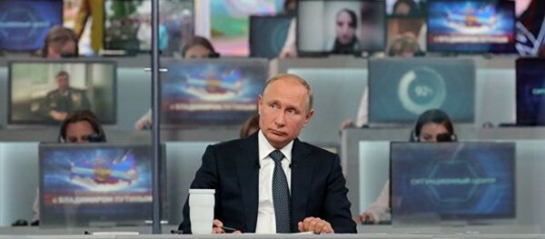 多數俄羅斯人認為與普京的“直播連線”必要又有趣 - 俄羅斯衛星通訊社