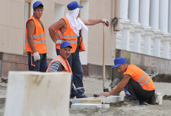 前蘇聯共和國移民在莫斯科大德米特洛夫卡街 - 俄羅斯衛星通訊社