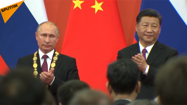 習近平向首位外國元首俄羅斯總統普京頒授中華人民共和國“友誼勳章” - 俄羅斯衛星通訊社