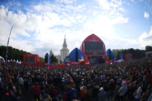 2018世界杯球迷节在莫斯科启幕 - 俄罗斯卫星通讯社