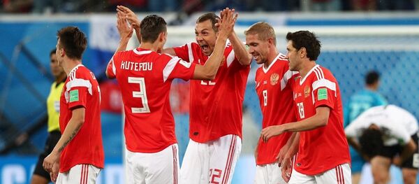 俄罗斯队在世界杯小组赛中踢赢埃及 - 俄罗斯卫星通讯社