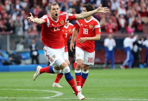 阿尔乔姆·久巴(俄罗斯)在俄罗斯VS沙特比赛中为踢进一球感到开心 阿尔乔姆·久巴(俄罗斯)在俄罗斯VS沙特比赛中为踢进一球感到开心 - 俄罗斯卫星通讯社