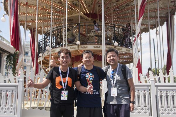登上旋转木马 登上旋转木马 - 俄罗斯卫星通讯社