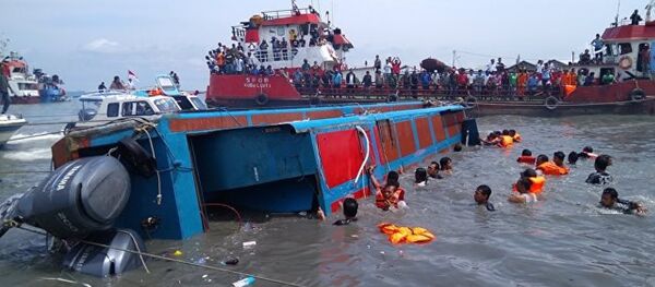 印尼警方：船員疏忽大意可能為渡輪沈沒的原因 - 俄羅斯衛星通訊社