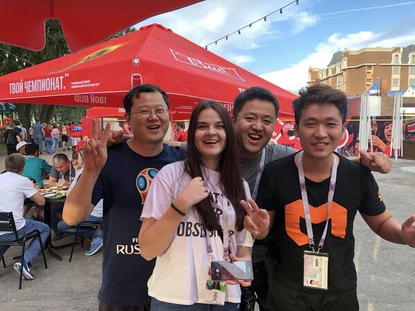 俄罗斯美女如云,漂亮女球迷也比比皆是 俄罗斯美女如云,漂亮女球迷也比比皆是 - 俄罗斯卫星通讯社