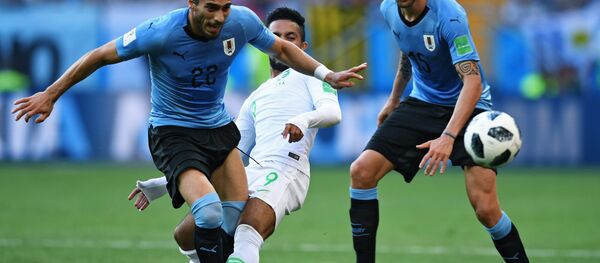 乌拉圭队击败沙特队提前踢进八分之一决赛 乌拉圭队击败沙特队提前踢进八分之一决赛 - 俄罗斯卫星通讯社