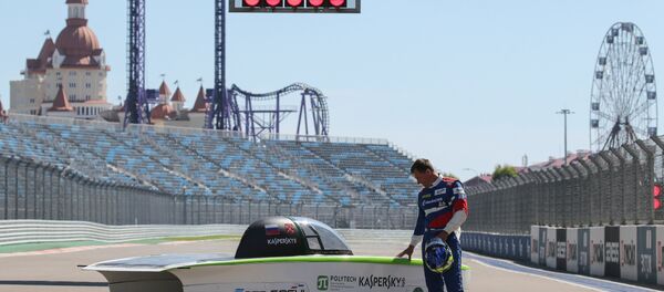 俄首款太陽能汽車在索契完成測試 - 俄羅斯衛星通訊社