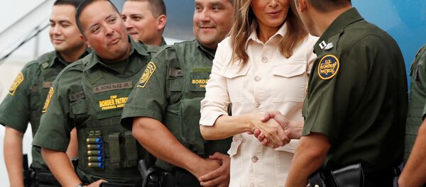 美国第一夫人将再次访问非法移民儿童收容中心 美国第一夫人将再次访问非法移民儿童收容中心 - 俄罗斯卫星通讯社