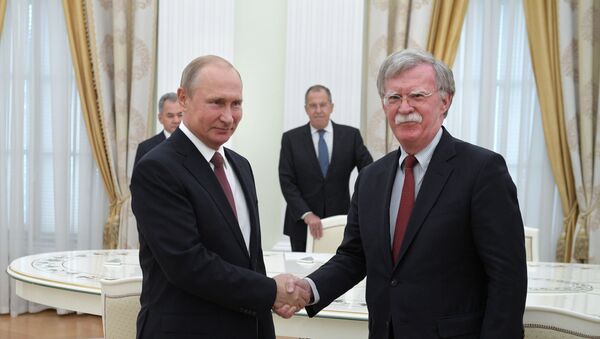 普京與美國總統國家安全顧問博爾頓，6月27日 - 俄羅斯衛星通訊社