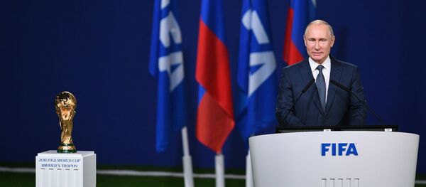 Президент РФ Владимир Путин выступает на заседании 68-го конгресса Международной федерации футбола накануне старта чемпионата мира по футболу - 俄罗斯卫星通讯社