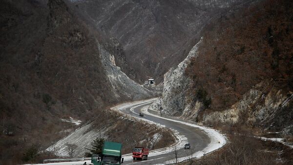 韩朝联合研究朝鲜公路现代化问题 - 俄罗斯卫星通讯社