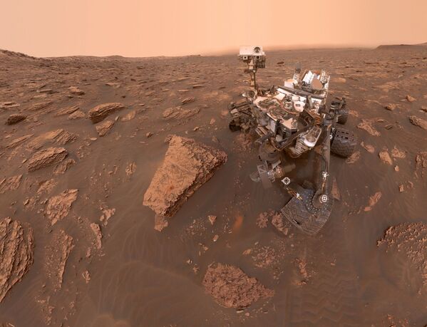 在火星风暴期间，“好奇号”火星探测车玩了自拍 - 俄罗斯卫星通讯社
