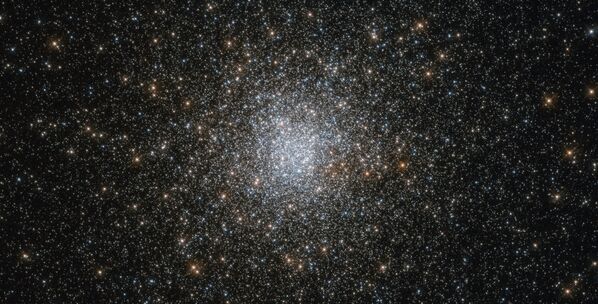 在银河中的NGC 6139球状星团 - 俄罗斯卫星通讯社