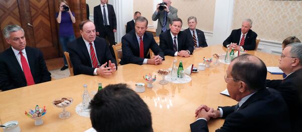 美国议员呼吁把俄罗斯视为超级大国 - 俄罗斯卫星通讯社