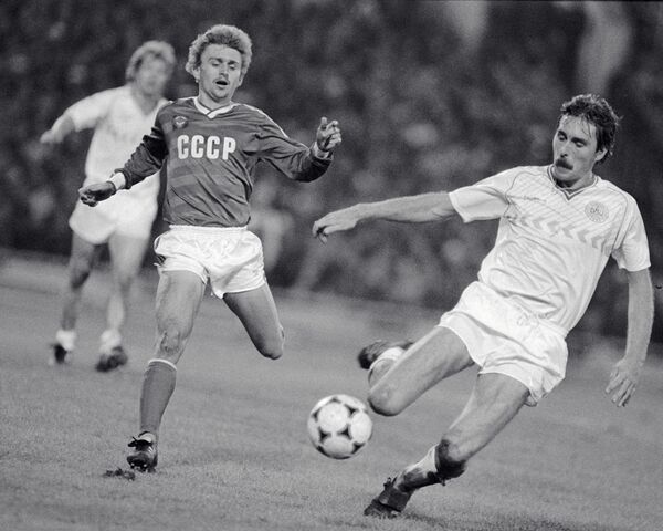 俄罗斯传奇般球员切连科夫 - 俄罗斯卫星通讯社