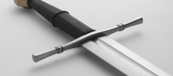 Современная реплика средневекового полуторного меча Современная реплика средневекового полуторного меча - 俄罗斯卫星通讯社