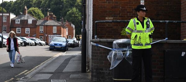 英国埃姆斯伯里中毒者或曾接触索尔兹伯里事件遗留下的针管 英国埃姆斯伯里中毒者或曾接触索尔兹伯里事件遗留下的针管 - 俄罗斯卫星通讯社