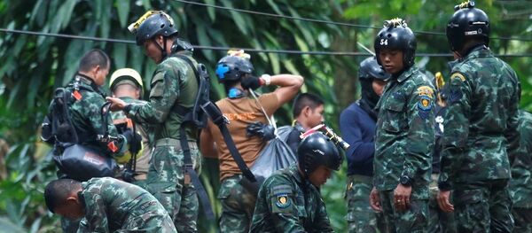 马斯科愿意帮助泰国救援遇险的少年足球队员 马斯科愿意帮助泰国救援遇险的少年足球队员 - 俄罗斯卫星通讯社