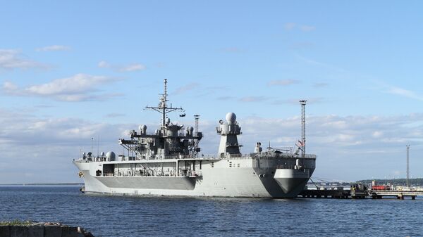 澳大利亚防长：美国海军战舰首次在外国港口服役