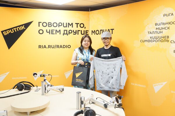 陈喆做客卫星网 - 俄罗斯卫星通讯社