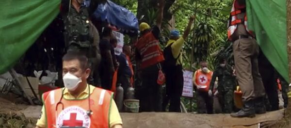 泰国被困少年足球队员已有7人获救 - 俄罗斯卫星通讯社