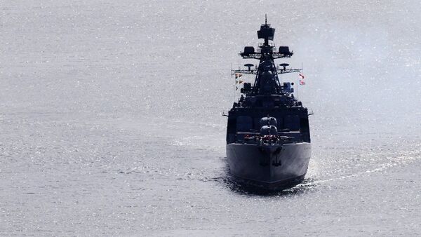 俄太平洋艦隊導彈兵在演習中摧毀“敵”登陸艦 - 俄羅斯衛星通訊社