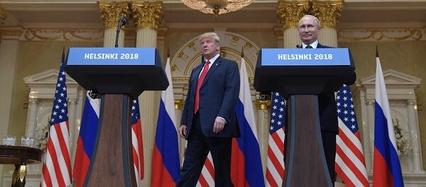 白宮發行的“普特會”紀念幣出現低級印刷錯誤 - 俄羅斯衛星通訊社