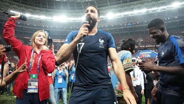 法國足球隊後衛阿迪爾·拉米(Adil Rami) - 俄羅斯衛星通訊社