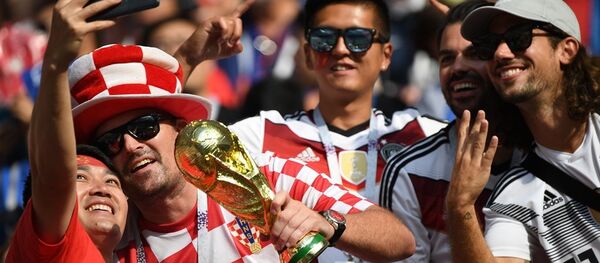 2018世界杯期间有2万多球迷参加莫斯科免费游览活动 - 俄罗斯卫星通讯社