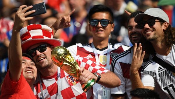 2018世界杯期间有2万多球迷参加莫斯科免费游览活动 - 俄罗斯卫星通讯社