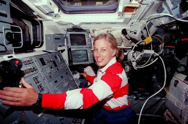 美國工程師、美國國家航空航天局前宇航員簡∙戴維斯。 - 俄羅斯衛星通訊社