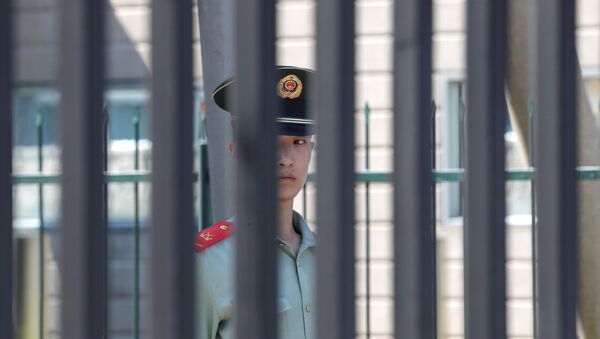 美國駐華大使館爆炸發生後北京警方控制一名嫌疑男子 - 俄羅斯衛星通訊社