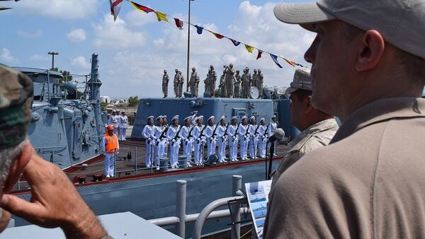 叙利亚塔尔图斯港纪念俄罗斯海军节举行舰船阅兵式 - 俄罗斯卫星通讯社