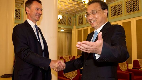 中國國務院總理李克強會見來華出席第九次中英戰略對話的英國外交大臣亨特 - 俄羅斯衛星通訊社