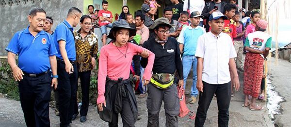 印尼当局称已从林贾尼火山疏散五百多人 - 俄罗斯卫星通讯社