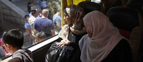 超1000名难民一昼夜内从境外重返叙利亚 - 俄罗斯卫星通讯社