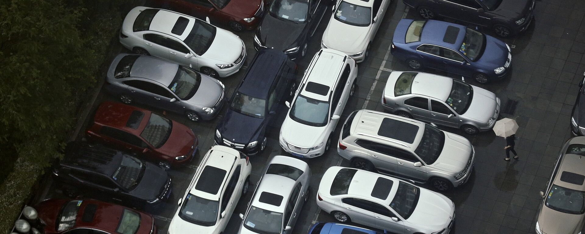 2025年俄羅斯進口中國二手車數量激增2.5倍 - 俄羅斯衛星通訊社, 1920, 02.02.2026