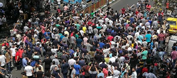 伊朗近百地爆发示威抗议 - 俄罗斯卫星通讯社