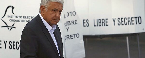 安德烈斯•曼努埃爾•洛佩斯•奧夫拉多爾 - 俄羅斯衛星通訊社