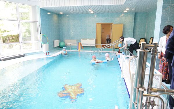 莫斯科第三十一老職工養老院的泳池 - 俄羅斯衛星通訊社