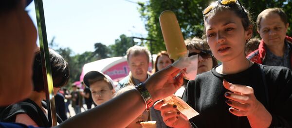 當中國人遇上俄羅斯的“網紅”冰欺凌 - 俄羅斯衛星通訊社