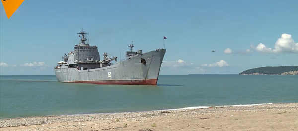 俄羅斯空降兵在空中支援下在阿布哈茲模擬登陸 - 俄羅斯衛星通訊社