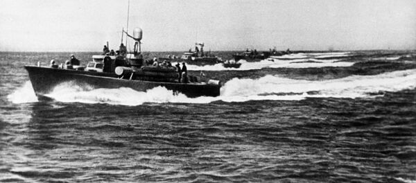 蘇聯魚雷艇攻擊咸興港。 - 俄羅斯衛星通訊社