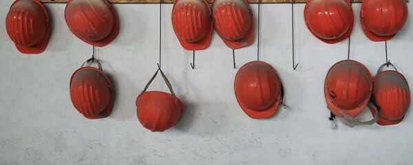 消息人士：俄斯维尔德洛夫斯克州矿井塌方 2人被埋 - 俄罗斯卫星通讯社