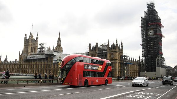 英国政府将对英格兰公交车票价进行限价 - 俄罗斯卫星通讯社